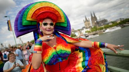 Teilnehmer der Kölner Parade zum Christopher Street Day (CSD) von 2019.