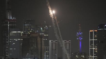 Vorbild für Berlin? Das israelische Luftabwehrsystem Iron Dome hat in den vergangenen Wochen unzählige Raketen aus dem Iran abgefangen.