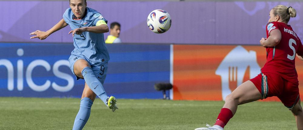 Perfekter Abschluss: Vivianne Miedema erzielt das 1:0.