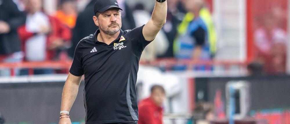 Für Trainer Steffen Baumgart geht die Saisonvorbereitung mit Union Berlin los.