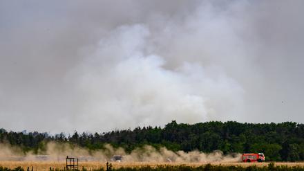 Seit Tagen läuft der Einsatz gegen den Waldbrand auf dem ehemaligen Truppenübungsplatz.