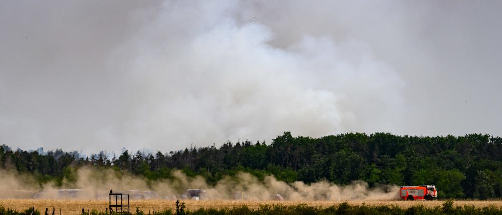 Seit Tagen läuft der Einsatz gegen den Waldbrand auf dem ehemaligen Truppenübungsplatz.