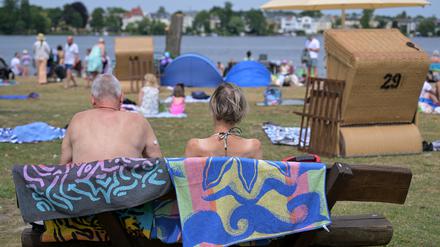 Am Sonnabend fand von 11 bis 18 Uhr eine  Eröffnungsfeier im neuen Strandbad statt, mit kostenlosem Eintritt für alle.