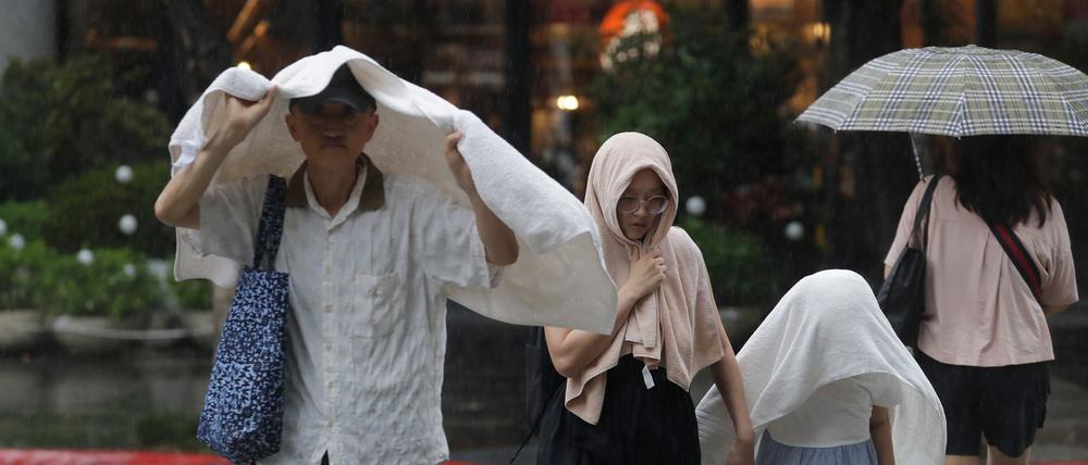 Taifun „Danas“ brachte Regen und heftige Winde mit sich.