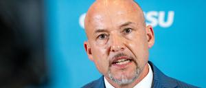 „Es braucht ein geschlossenes Votum der Parteien der Mitte“ – CSU-Landesgruppenchef Alexander Hoffmann.