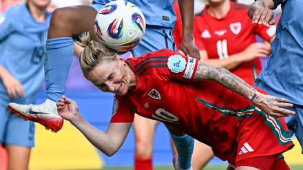 Jessica Fishlock beim Duell gegen die Niederlande.
