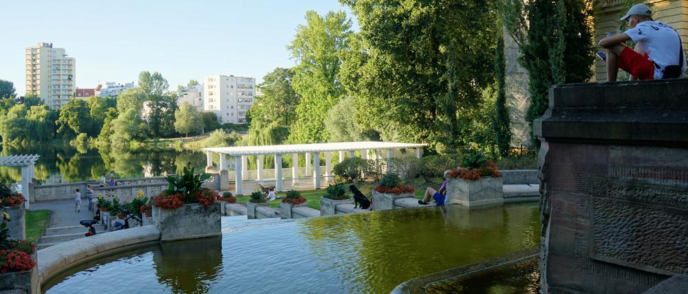 Die Große Kaskade am Lietzensee in Berlin-Charlottenburg.