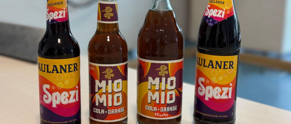 Wie ähnlich sind die Flaschen? „Schauen Sie es sich selbst an“, rät der Richter.