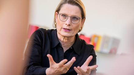 Stefanie Hubig (SPD), Bundesministerin der Justiz und für Verbraucherschutz, aufgenommen bei einem Interview.