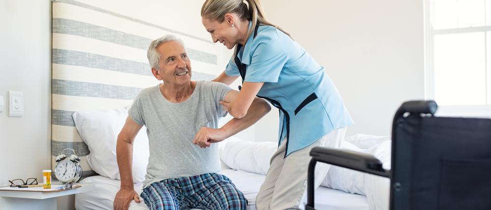 Bettlägerigkeit und Immobilität begünstigen die Entstehung von Druckgeschwüren.
