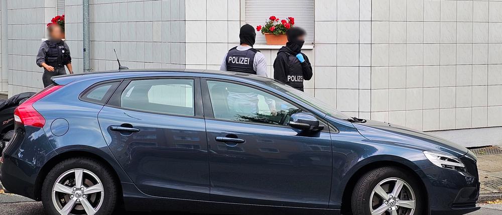 In Essen wurde ein 27-jähriger Beschuldigter von Spezialkräften der Polizei vorläufig festgenommen.