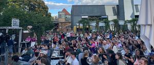 Public Viewing im Biergarten im Gleisdreieckpark.
