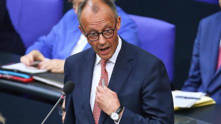 Bundeskanzler Friedrich Merz stand den Abgeordneten im Bundestag Rede und Antwort.