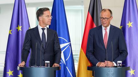 Kanzler Friedrich Merz (CDU) und Nato-Generalsekretär Mark Rutte treffen sich in Berlin zum 70. Jubiläum der Nato-Mitgliedschaft Deutschlands. Es geht auch um einen aktuellen Zwischenfall mit China. 