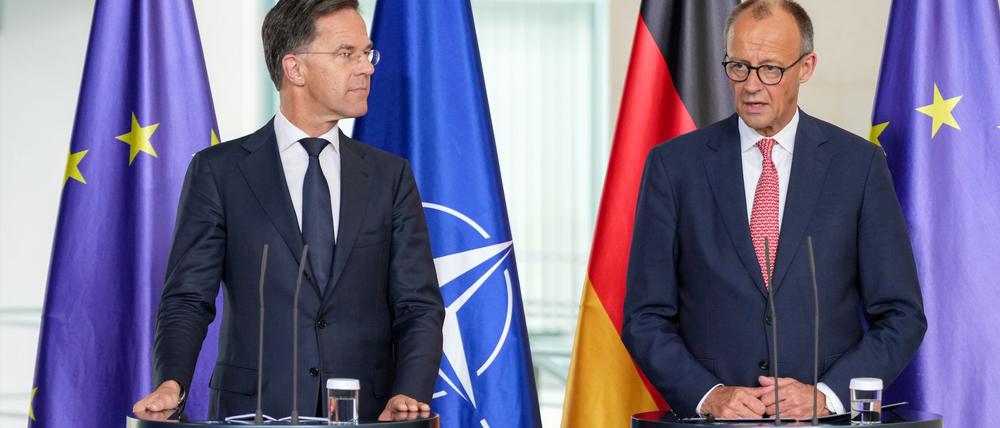 Kanzler Friedrich Merz (CDU) und Nato-Generalsekretär Mark Rutte treffen sich in Berlin zum 70. Jubiläum der Nato-Mitgliedschaft Deutschlands. Es geht auch um einen aktuellen Zwischenfall mit China. 