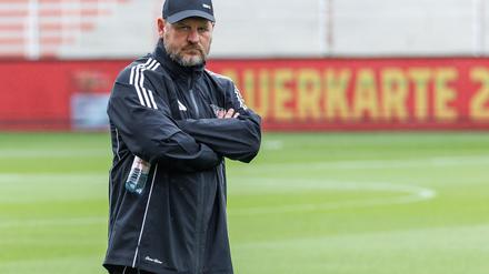 Union-Trainer Steffen Baumgart will sich nicht ablenken lassen. 