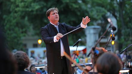 Knut Andreas ist seit 1998 Künstlerischer Leiter des Collegium musicum. „Klassik am Weberplatz“ findet 2025 vom 10. bis 13. Juli statt.
