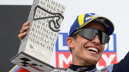Siegerlächeln: Marc Márquez gilt als König des Sachsenrings.