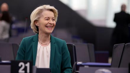 Ursula von der Leyen kann aufatmen: Der von Rechten eingereichte Misstrauensantrag gegen sie ist gescheitert. (Archivbild)