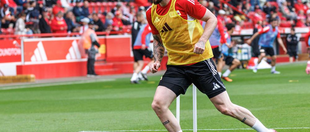 Union-Neuzugang Oliver Burke stellt sich erstmals am 23. August den Anhängern in einem Ligaspiel vor.