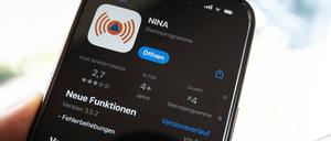 Auf einem Smartphone ist die App Nina zu sehen.