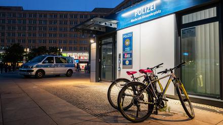 Die Polizeiwache am Alexanderplatz in Berlin.