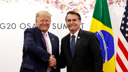 Donald Trump (l), Präsident der USA, und Jair Bolsonaro (r), damals Präsident von Brasilien, im Rahmen eines G20-Gipfeltreffens 2020.