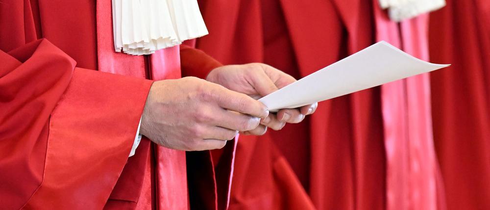 Die roten Roben der Verfassungsrichter würden alle drei Kandidaten gern bald tragen.