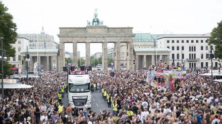 Straßensperrungen wegen Technoparade "Rave The Planet" (Archivbild)