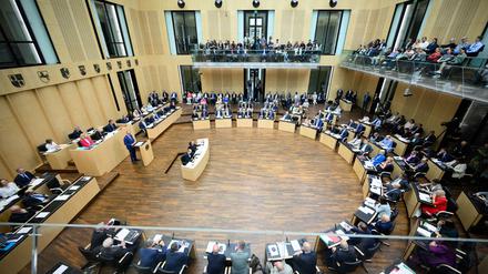 Nach dem Bundestag hat auch der Bundesrat grünes Licht für milliardenschwere Steuerentlastungen für Unternehmen gegeben. 