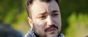 Der palästinensische Aktivist Mahmoud Khalil spricht nach seiner Entlassung aus der Abschiebehaft in Jena, Louisiana. 