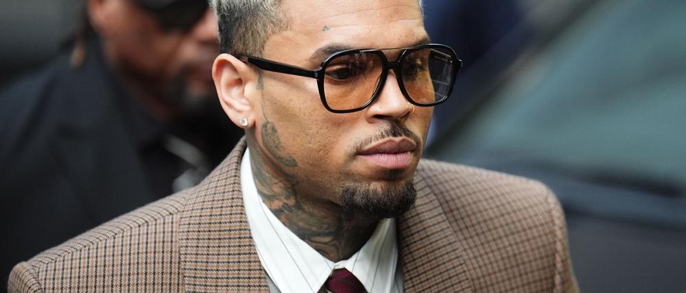 Chris Brown bestreitet, in London im Februar 2023 einen Musikproduzenten angegriffen zu haben.
