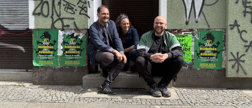 Philipp Vergin, Esther Borkam und Fabian Steinecke von der Initiative „Bizim Kiez“. 