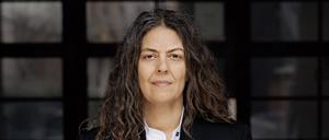 Jina Khayyer. 