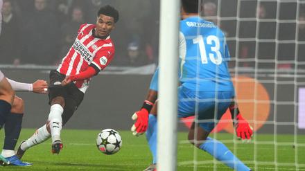 Wechselt zu Bayer Leverkusen: Malik Tillman (l.).