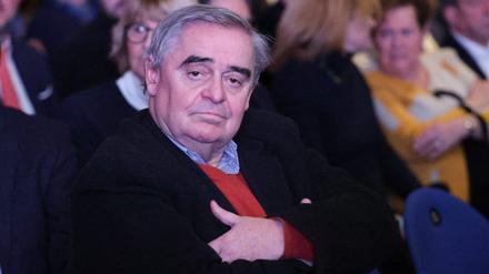 Der ehemalige Ministerpräsident des Saarlandes Peter Müller ist im Februar 2025 bei einer Wahlveranstaltung der CDU in der Stadthalle Saarland zu sehen.