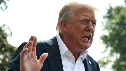Donald Trump verschickt Briefe via Social Media