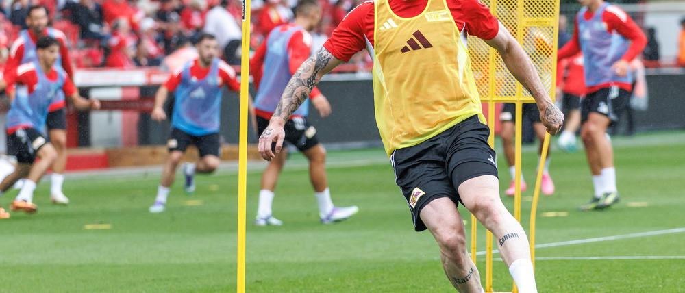 Burke lief erstmals für die Eisernen auf.