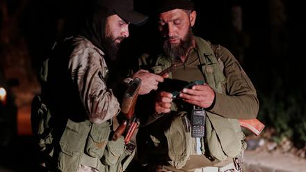 Laut der Syrischen Beobachtungsstelle für Menschenrechte sind bei Unruhen Dutzende Menschen getötet worden. (Archivbild) 