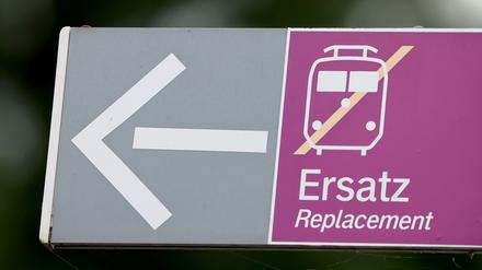 Schienenersatzverkehr ist anstrengend, erst recht während einer EM.