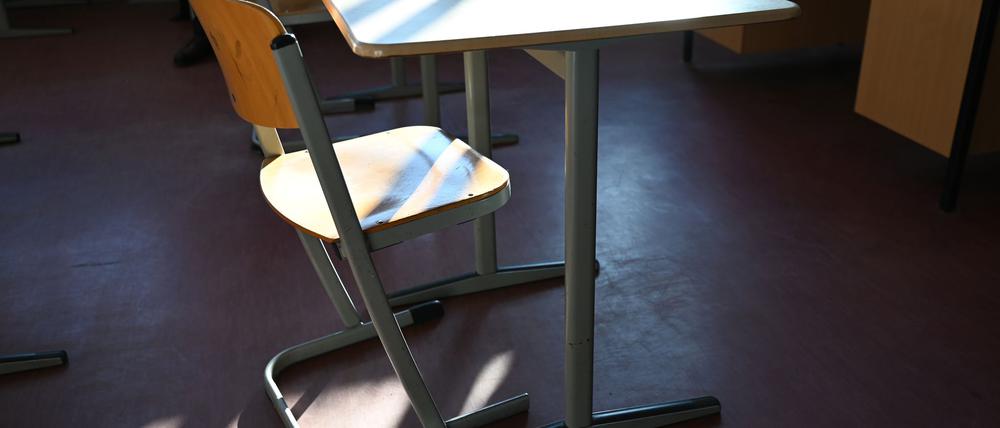 Kommunen fordern einen hohen Anteil am Milliardenpaket für Infrastruktur und Klimaschutz. Denn: Aus ihrer Sicht muss dringend in Schulen, Straßen und Sportanlagen investiert werden. (Symbolbild)