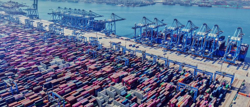 Trotz des Handelskonflikts mit den USA ist Chinas Wirtschaft im zweiten Quartal deutlich gewachsen. Doch viele Probleme bleiben ungelöst. (Archivbild)