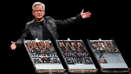 Huang bestätigte die Ausfuhr der H20-Chips in China vor Journalisten. (Archivbild)