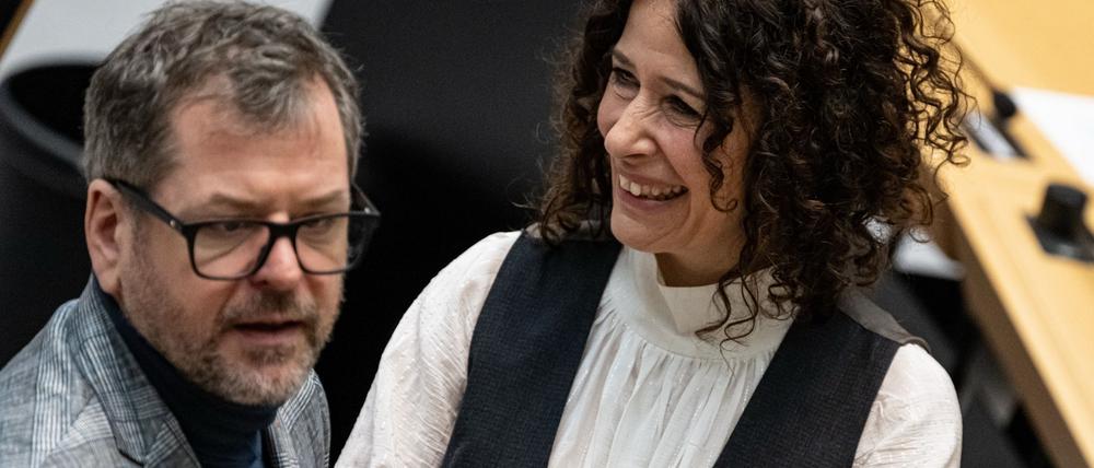 Die beiden Grünen-Fraktionsvorsitzenden Werner Graf und Bettina Jarasch sollen die Partei als Duo in den Wahlkampf führen. (Archivfoto)