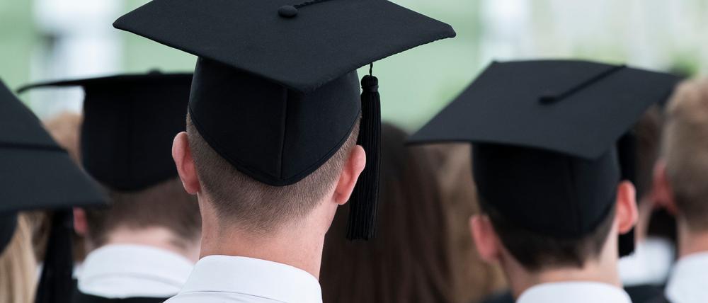 Die höchste Bachelorabschlussquote gibt es nach acht Semestern bei den Rechts-, Wirtschafts- und Sozialwissenschaften, die niedrigste bei den Geisteswissenschaften. (Archivbild)