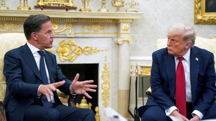 Viel zu Wort kam der Nato-Chef nicht: Am Montag empfing US-Präsident Donald Trump (rechts) Mark Rutte im Weißen Haus.