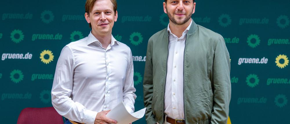 Die Grünen, hier Parteichef Felix jBanaszak und Vorstandsmitglied Heiko Knopf, wollen um Unterstützung im Osten kämpfen.