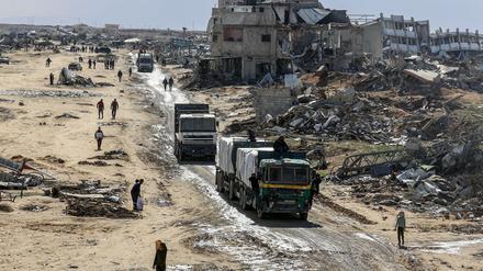 Aus Sicht der EU gelangen noch immer viel zu wenige Hilfslieferungen in den Gazastreifen. (Archivbild)