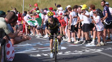 Die Anstiege bei der Tour de France können einsam und hart werden – wie hier für Simon Yates. 