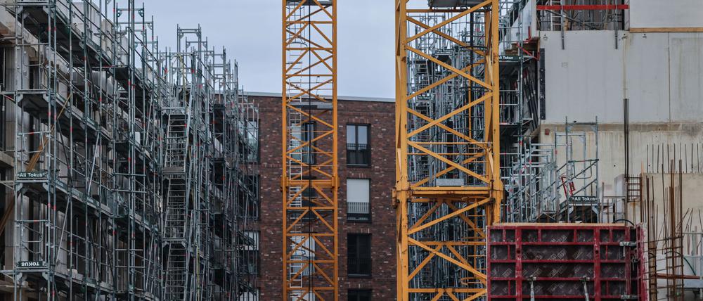 Die Wohnungsbauunternehmen in Deutschland schöpfen Hoffnung auf einer Verbesserung ihrer Lage. (Archivbild)